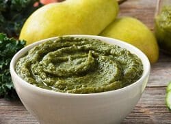 Pear Kale እና Cucumber Puree