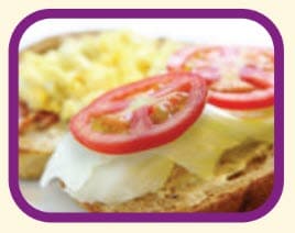 Egg sandwich with tomato