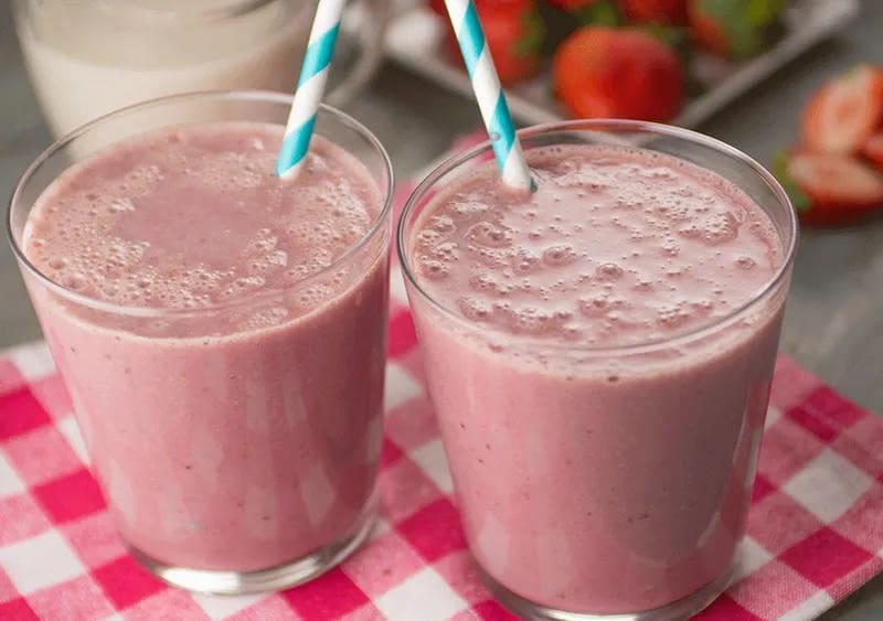 Strawberries and Cream Smoothie in two glasses